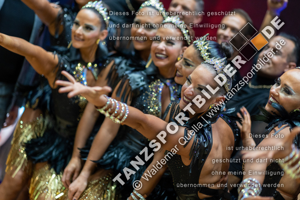 20230114-14774 | Hier finden Sie Tanz Bilder vom Latein und Standard Formationen tanzen. Sportbilder vom Tanzsport. Schöne Fotos und von Weltmeisterschaft, Europameisterschaft, Bundesliga, Regionalliga, Oberliga und Landesliga sowie von GOC Stuttgart, DanceComp, WM Bremen