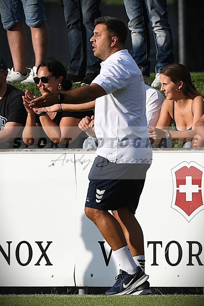 aD5S_5888 | Kaufen Sie Sportbilder im Onlineshop von Andy Scherrer Sportfotografie. Faszinierende Bilder von Sportevents aus der ganzen Schweiz. Fussball, Frauenfussball, Unihockey, Handball, Schwingen und weiteren Sportarten. - Realisiert mit Pictrs.com