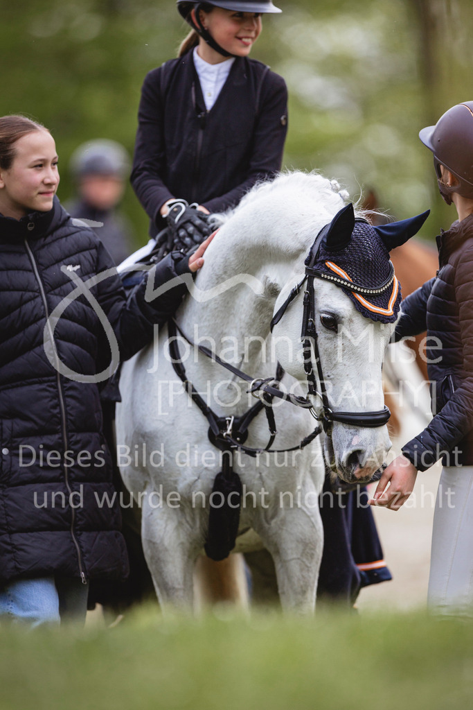 240426_Olfen-Vinnum_PonyTrophy-391 | Deine schönsten Turniermomente als professionelle Fotos! Entdecke hochwertige Pferdesport-Fotografie im Online-Shop. Jetzt Fotos finden & bestellen!