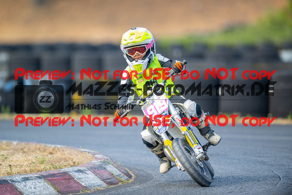 MaZZes-Fotomatrix-20260816-617004 | ROOKIES