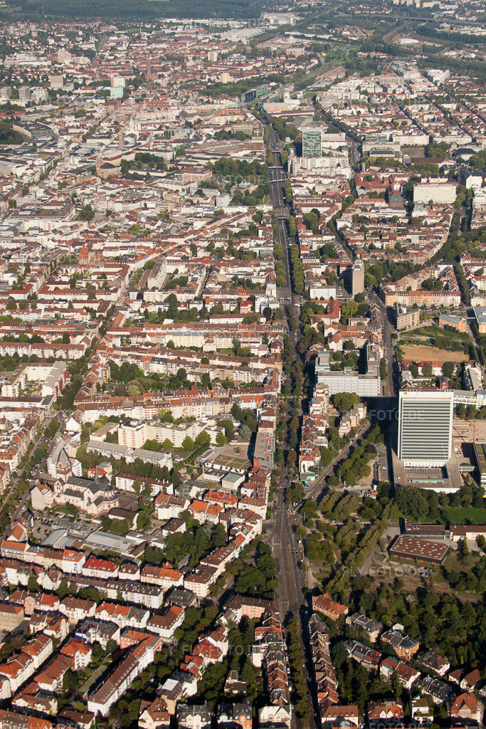Luftbild: KA, Kriegsstr im Ortsteil Südweststadt in Karlsruhe im Bundesland Baden-Württemberg in Deutschland. Foto: IMG_32248.jpg vom 21.08.2010 durch Werner Riehm/FLY-FOTO.de