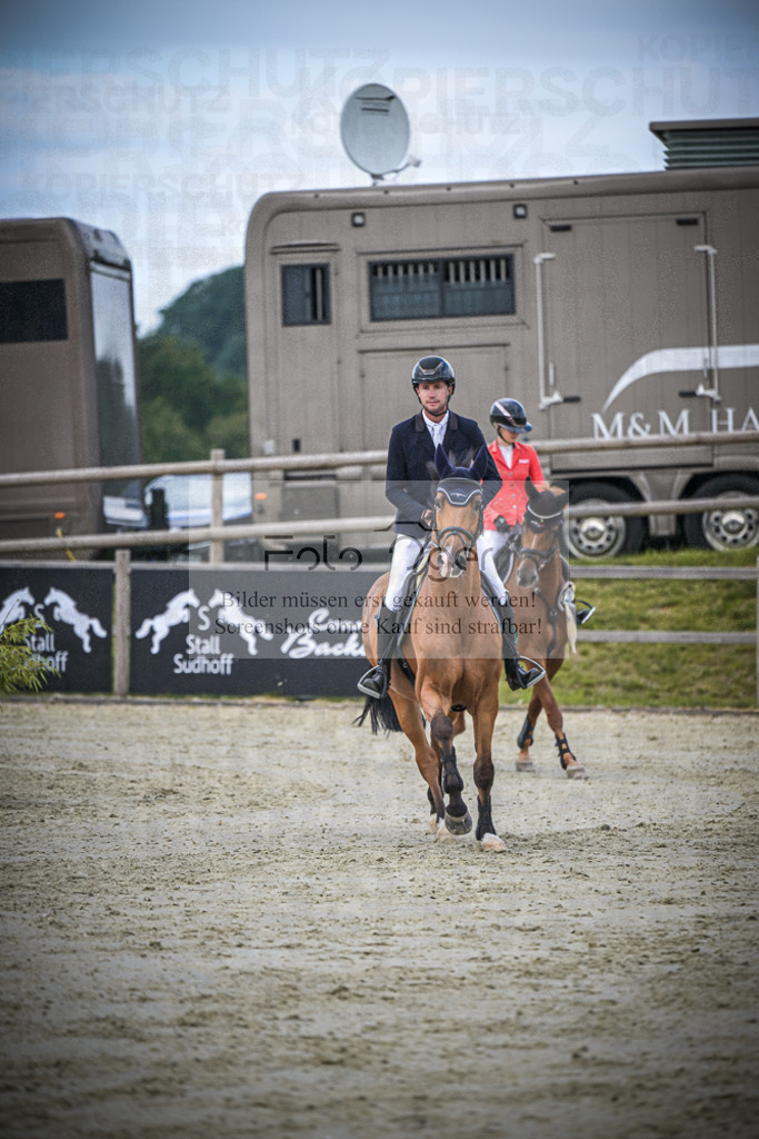 DOS_0154 | Entdecke hochwertige Reitturnierfotos von Foto Oger. Professionell, emotional und authentisch – jetzt Lieblingsmomente im Shop bestellen.Deutschlandweite Turnierfotografie. - Realisiert mit Pictrs.com