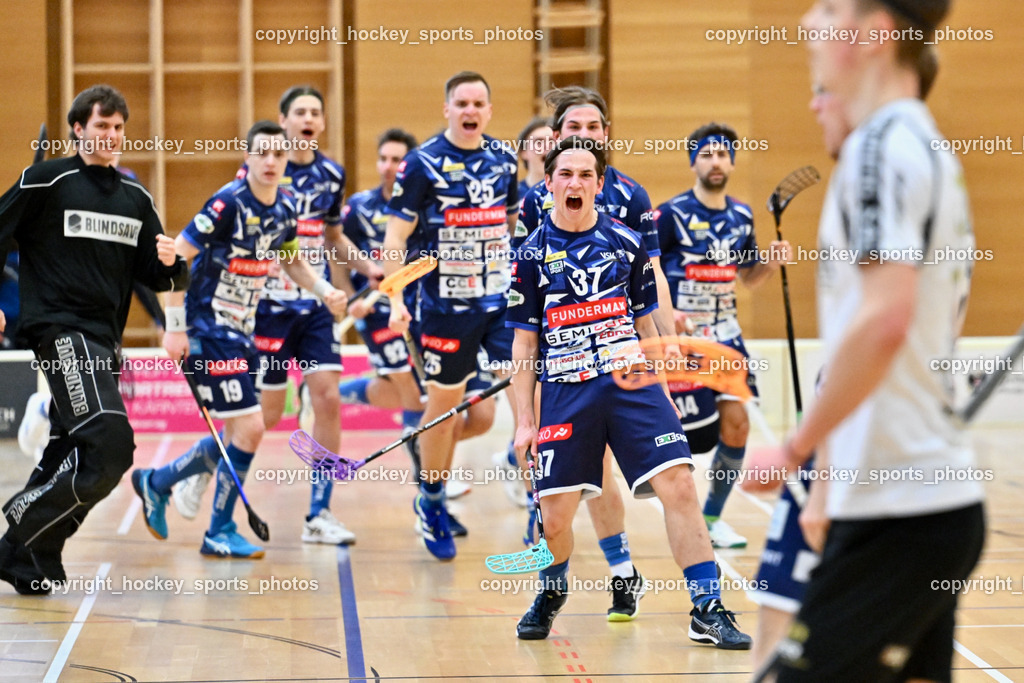 FBK Loka vs. VSV Unihockey | Jubel VSV Unihockey Mannschaft, #37 Aleksander Bogataj VSV Unihockey, FBK Loka vs. VSV Unihockey, FBK Loka vs. VSV Unihockey am 23.03.2025 in Villach (Ballspielhalle St. Martin), Austria, (Photo by Bernd Stefan)