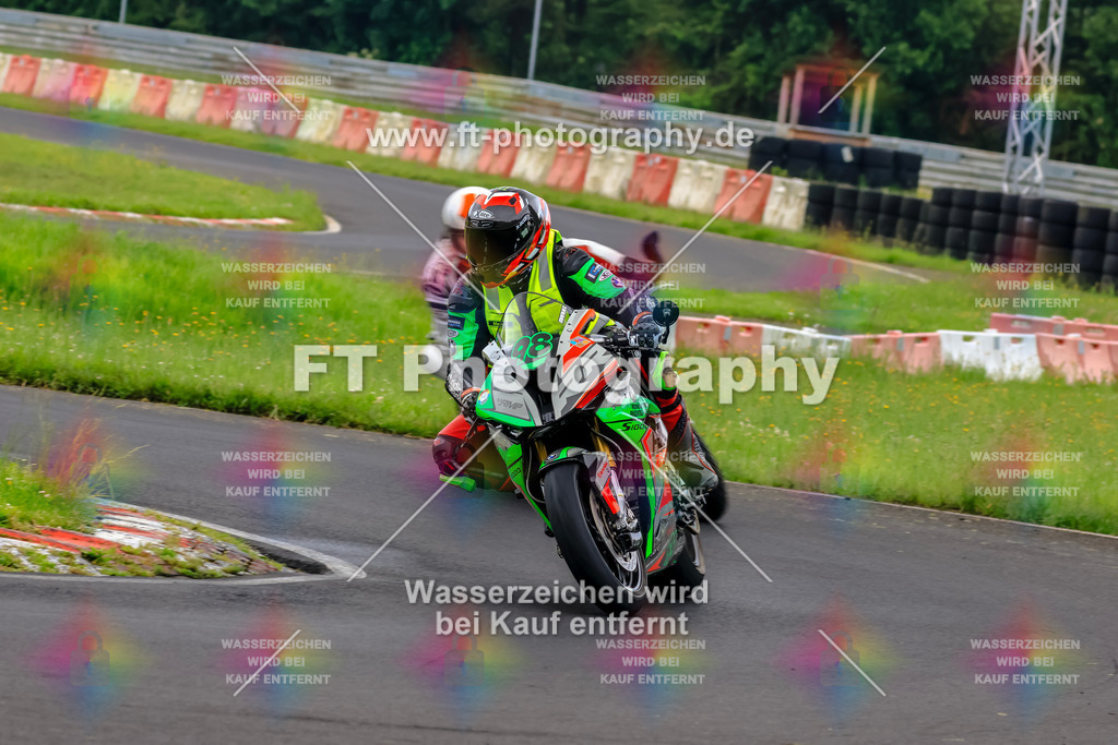 VBK-6541 | Hier findet Ihr Bilder von Touristenfahrten auf der Nürburgring Nordschleife oder von anderen Veranstaltungen die ich besucht habe. Viel Spass beim Durch Schauen 