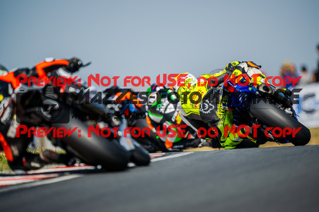 MaZZes_FotoMatrix_220724_0550 | IDM1000