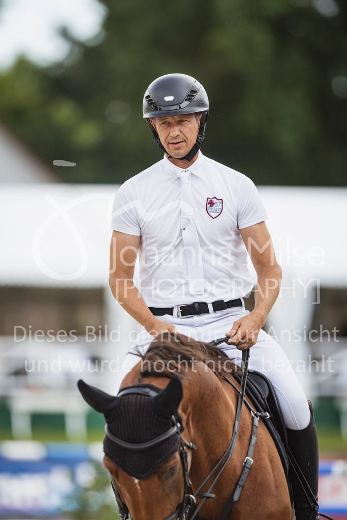 250711_BHO_2Ph-M2-2-814 | Deine schönsten Turniermomente als professionelle Fotos! Entdecke hochwertige Pferdesport-Fotografie im Online-Shop. Jetzt Fotos finden & bestellen!