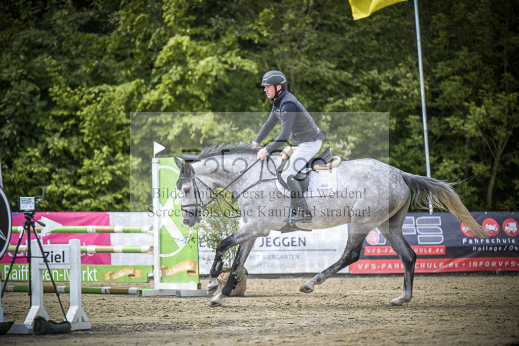 DOS_0065 | Entdecke hochwertige Reitturnierfotos von Foto Oger. Professionell, emotional und authentisch – jetzt Lieblingsmomente im Shop bestellen.Deutschlandweite Turnierfotografie. - Realisiert mit Pictrs.com