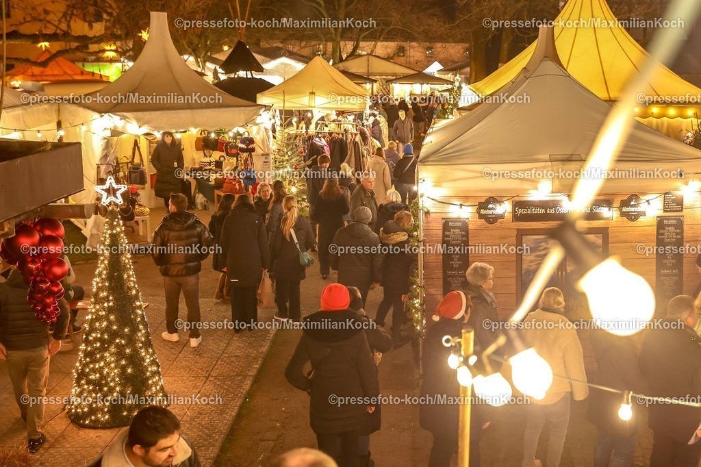 Wup12122501010 | 12.12.2026, Wuppertal, Weihnachtsmarkt Haus Schloss Lüntenbeck. 