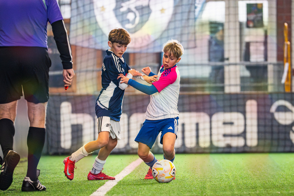 _BLR9942 | Professionelle Fußball- und Sportfotografie. Spielbilder online ansehen und kaufen – Einzelbilder oder komplette Galerien in hoher Qualität. - Realisiert mit Pictrs.com