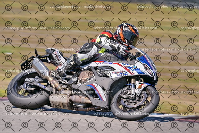 26bt05-0348 | markuskiefer.com - Realisiert mit Pictrs.com