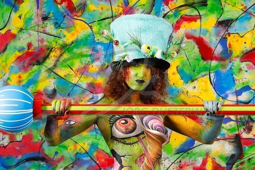 Bodypainting-PSYCHEDELIC_2289 | #005 | Modell: Lena | Foto: Tschiponnique Skupin - Realisiert mit Pictrs.com