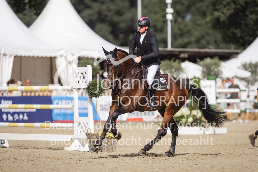 230903_HKM-BCH_Finale6j-121 | Deine schönsten Turniermomente als professionelle Fotos! Entdecke hochwertige Pferdesport-Fotografie im Online-Shop. Jetzt Fotos finden & bestellen!