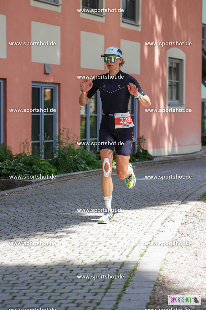 KSZ_8060 | Stadttriathlon Erding 2025. #yourpictrs #sportshot_your_pictrs @Sportshotphotography #stadttriathlonerding Copyright: www.sportshot.de