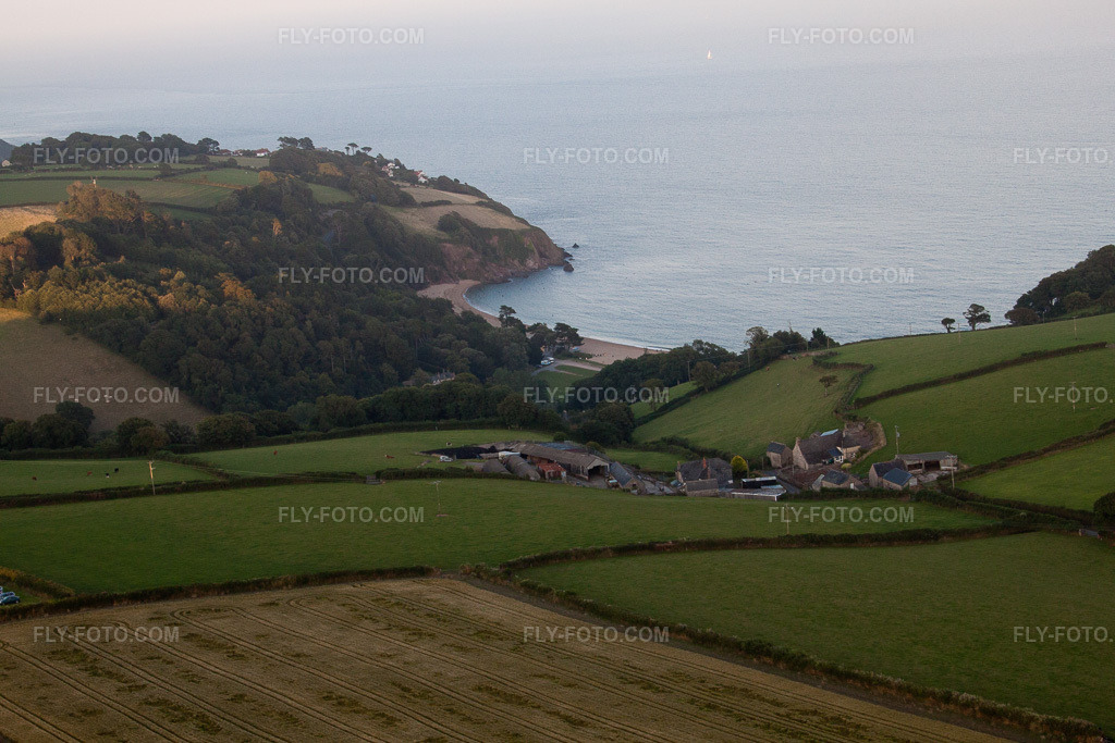 Aerial view: View of the town in Strete in the state England, Great Britain.Photo: IMG_19837.jpg taken on 07/25/2009 by Werner Riehm/FLY-FOTO.comResolution of the original: 4752 x 3168 px
