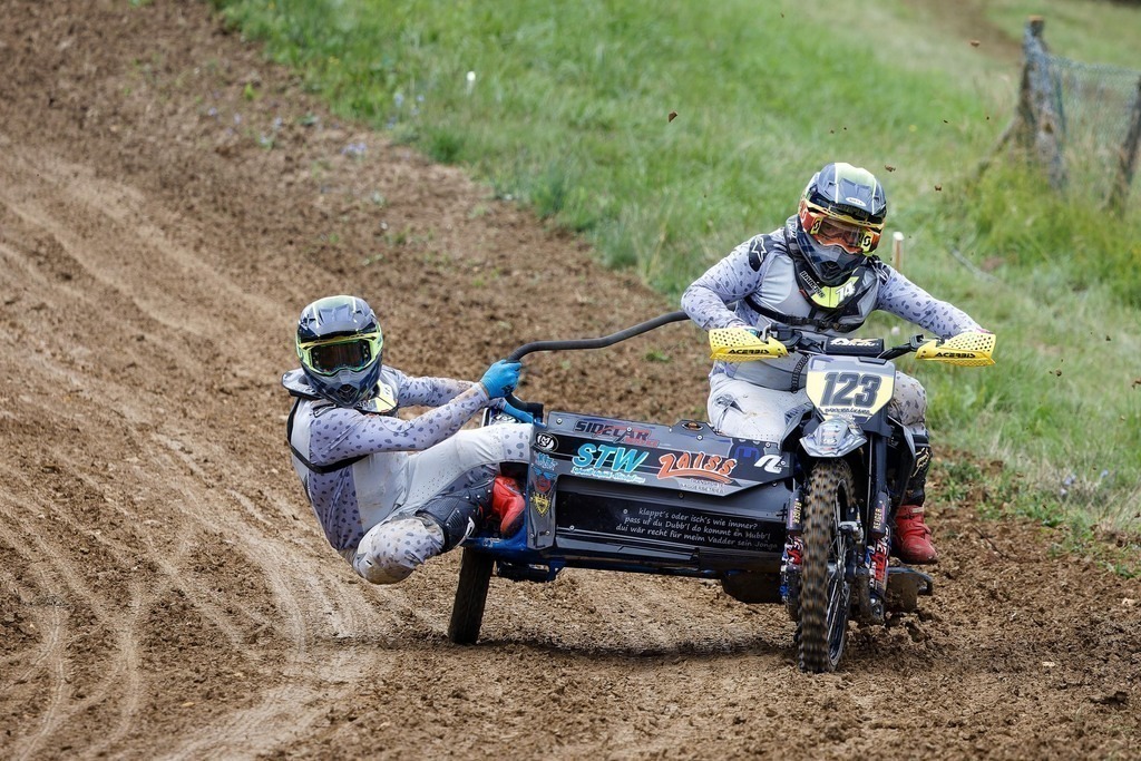Motocross_Gerstetten_250802_0273 | Fotopresso – Sportfotografie in Heidenheim & Umgebung. Professionelle Sportfotografie für unvergessliche Momente. Dynamische Action-Shots, emotionale Szenen & hochwertige Bilder. - Realisiert mit Pictrs.com