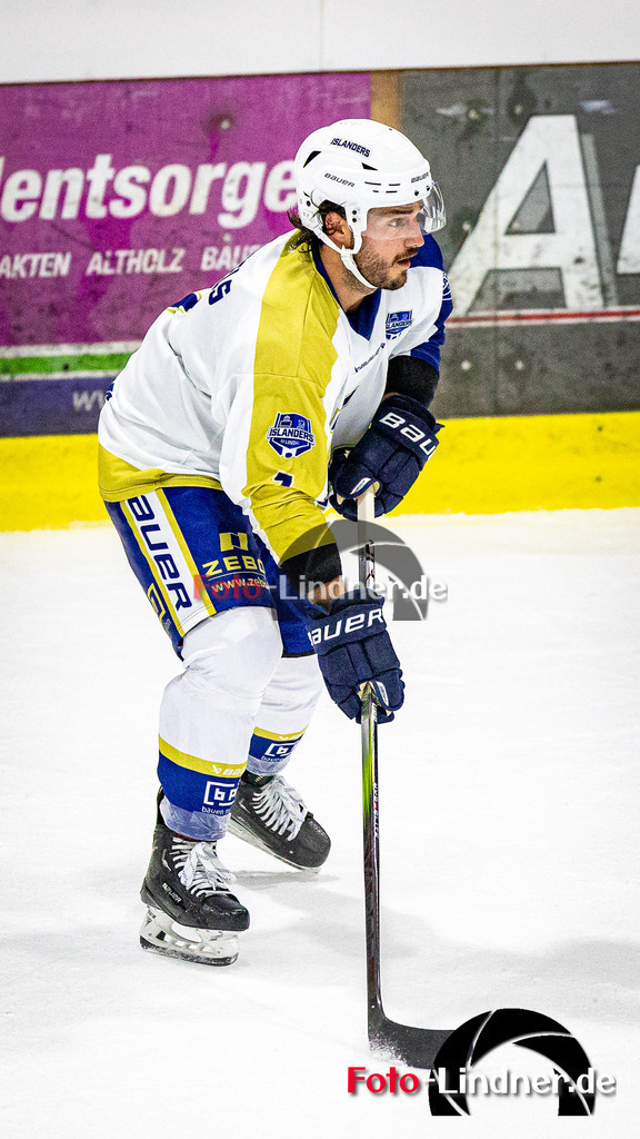 Testspiel EC Peiting vs EV Lindau Islanders | Eishockey Oberliga Süd Vorbereitung 2023/2024, Testspiel EC Peiting vs EV Lindau Islanders
Matthieu DESAUTELS (Islanders 7) in Aktion,
2023-09-15 in Peiting (Eisstadion)
7 Matthieu DESAUTELS (Islanders 7)
Copyright: FotoLindner