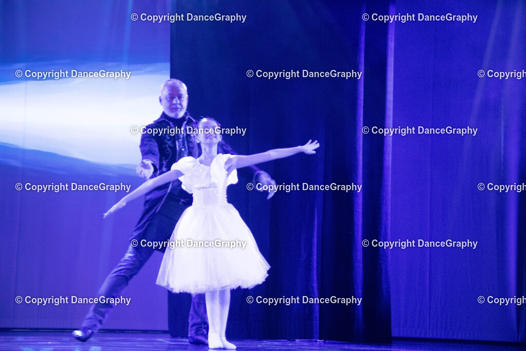 GPHY2560 | DanceGraphy - Realisiert mit Pictrs.com