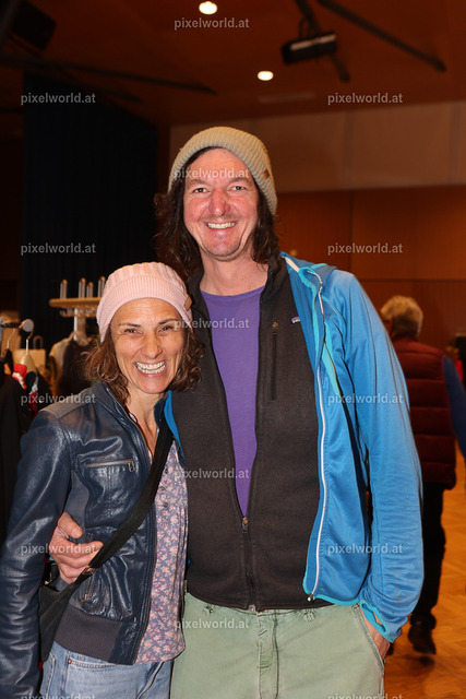 Second-Chic-Flohmarkt im Stadtsaal | Bildershop von pixelworld.at - Realisiert mit Pictrs.com