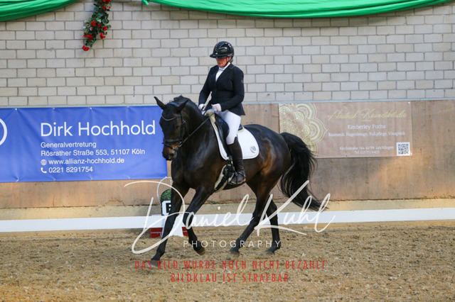 IMG_2639 | Turnierfotos kaufen im Webshop von Daniel Kuhl Photography – entdecke professionelle Reitsportfotos aus Turnieren & Events. Hochwertige Turnierbilder online bestellen & sichern. Jetzt Fotos von Reitsportturnieren kaufen!