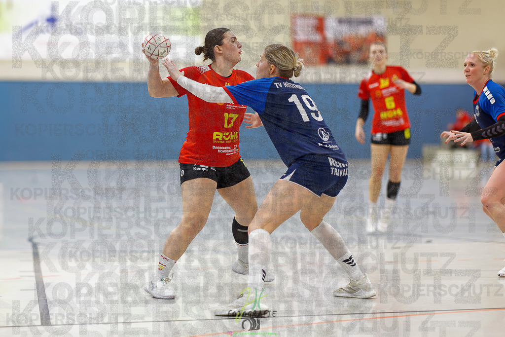 Frauen Regionalliga (HHV); HSG Wettenberg - TV Hüttenberg | Frauen Regionalliga (HHV); HSG Wettenberg - TV Hüttenberg am 06.12.2025 in Launsbach (Wettenberg) (Halle GS Launsbach (Wettenberg))Photo © 2025 - Jörg Heinrich - Realisiert mit Pictrs.com