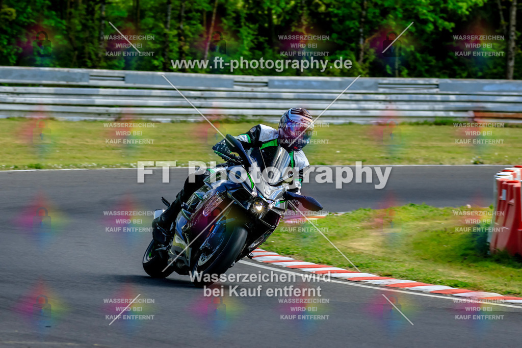 _OTO2333 | Hier findet Ihr Bilder von Touristenfahrten auf der Nürburgring Nordschleife oder von anderen Veranstaltungen die ich besucht habe. Viel Spass beim Durch Schauen 