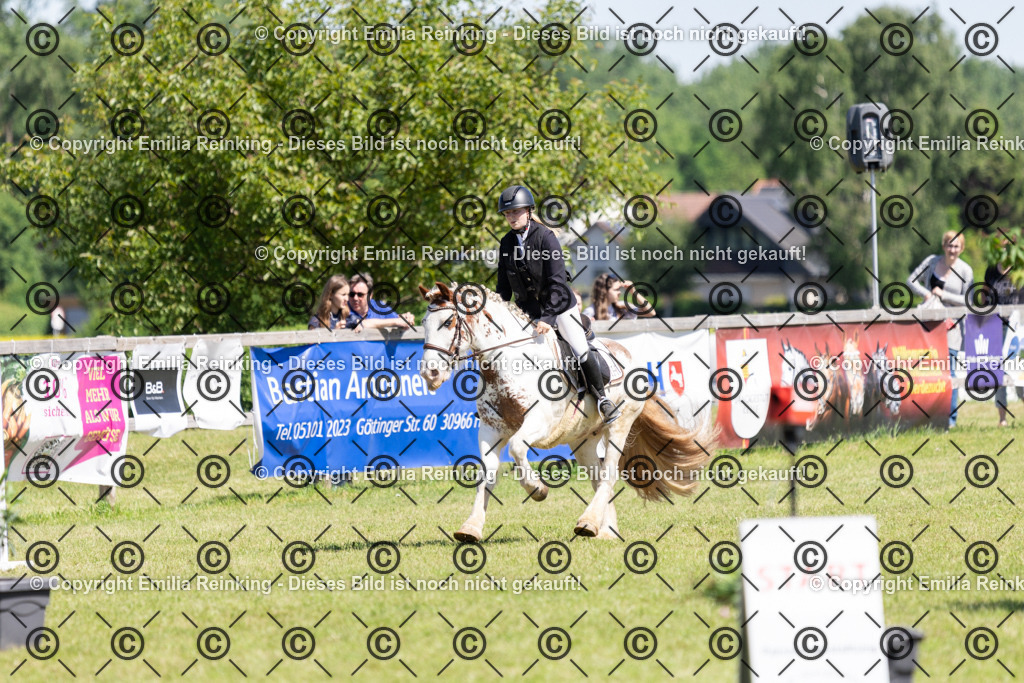 CL5A1085 | Emilia Reinking Fotografie - Realisiert mit Pictrs.com