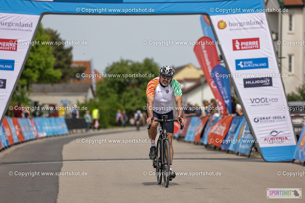 VJ__9280 | Neusiedlersee Radmarathon 2026@sportshot_your_pictrs #yourpictures#roadtowm2029 #nrm #neusiedlerseeradmarathon #neusiedlersee #neusiedlerseetourismus #burgenland #mörbisch #nrm26 #burgenlandtourismus #voglundco #poweredbyburgenlandtourismus #radsport #rad #marathon #ucigranfondo #visitburgenland #ucigranfondoworldseries