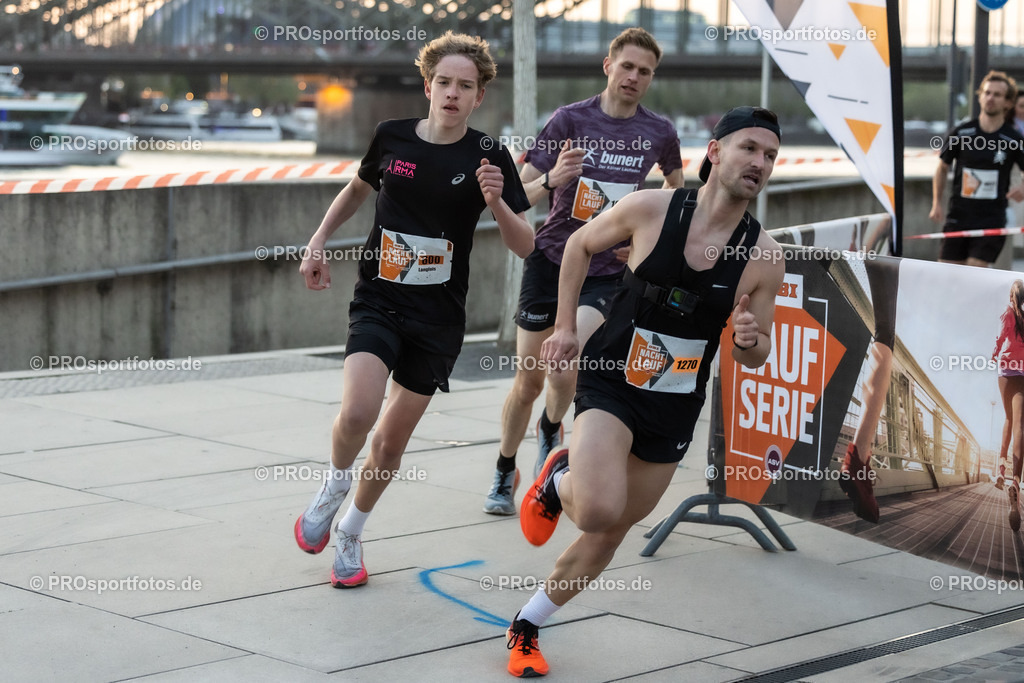 16. OBI Nachtlauf des ASV Koeln; Koeln, 17.05.23 | Impressionen vom 16. OBI Nachtlauf des ASV Koeln am 17.05.23 an Rheinpromenade und Tanzbrunnen in Koeln (Deutschland). Foto: BEAUTIFUL SPORTS/Ulrich Fassbender