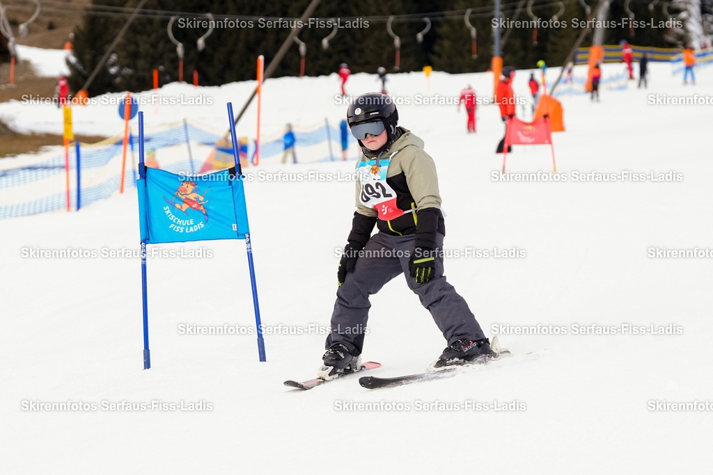 SRF_02.01.2026_0382 | Skirennfotos,Serfaus,Fiss,Ladis,Kinderskirennen,Winter,Tirol,Oberland,skirace,SFL,feelfree,weil wir's genießen,ski,Ski,skifahren,Sonnenplateau, - Realisiert mit Pictrs.com