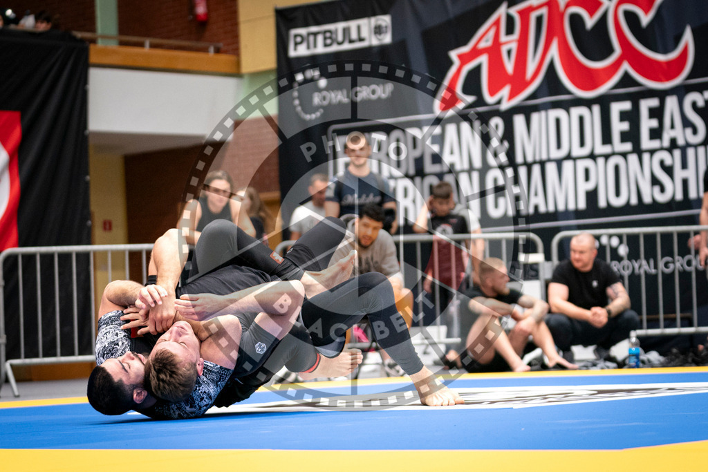 20230916PBB2045 | Fighters compete during the grappling tournement ADCC Trials (European, Middle East and African Championship) in Warsaw, Poland, on September 16, 2023.