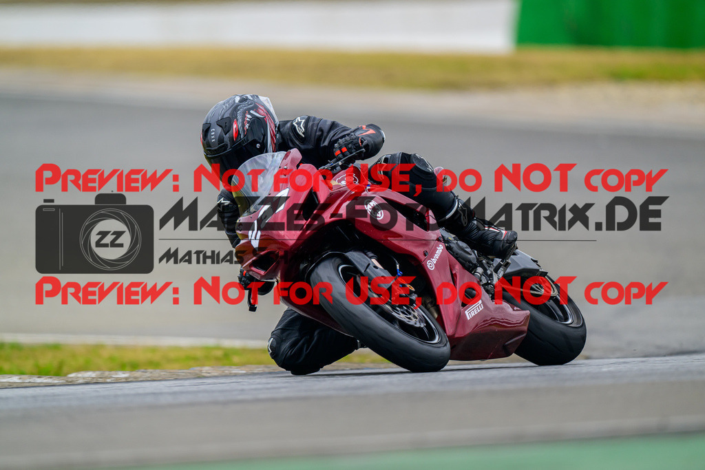 MaZZes_Fotomatrix_20240923_6007705_7119 | GELB