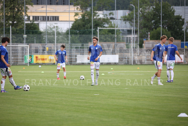 Friendly Match: SC Weiz vs TSV Hartberg in Weiz | Weiz, AUSTRIA, 01.JUL.26 - SOCCER - ADMIRAL Bundesliga, SC Weiz vs TSV Hartberg, test match. The image shows TSV Hartberg during warm up.