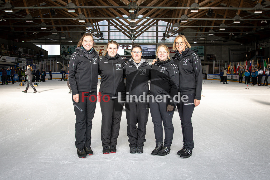 Europacup 2025 Winter Damen/Herren Finaltag  20251122 | Europacup 2025 Winter Damen/Herren Finaltag, , 20251122,,2025-11-22 in Peiting (Eisstadion Peiting), Christina DRECHSLER, Leonie BICHLER, Sabine HIPP, Ulrike LACHENMAYER, Franziska LINDNERCopyright: WolfgangxLindner www.foto-lindner.de