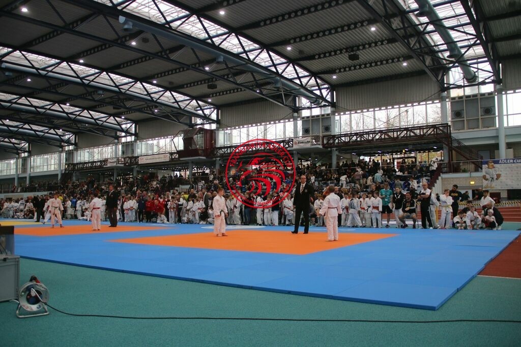 MSY-2022-10-29-7824 | Fotos vom Adler Cup - Pictures from Adler Cup

Hier findet Ihr alle Eindrücke und großen Momente der Adler Cup Wochenenden. Here you will find all impressions and great moments of the Adler Cup weekends. - Realisiert mit Pictrs.com