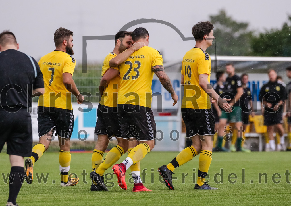 2023-07-29_011_FC_Finsing_gegen_SC_Kirchasch | Finsing, Deutschland, 29.07.2023:
Fußball, Kreisliga 2023 / 2024, 1. Spieltag, FC Finsing gegen SC Kirchasch, Endergebnis: 0:2

Jubel nach dem 0:1 durch Alexander Mrowczynski (SC Kirchasch, #23), Julian Bauer (SC Kirchasch, #19)

Foto: Christian Riedel / fotografie-riedel.net