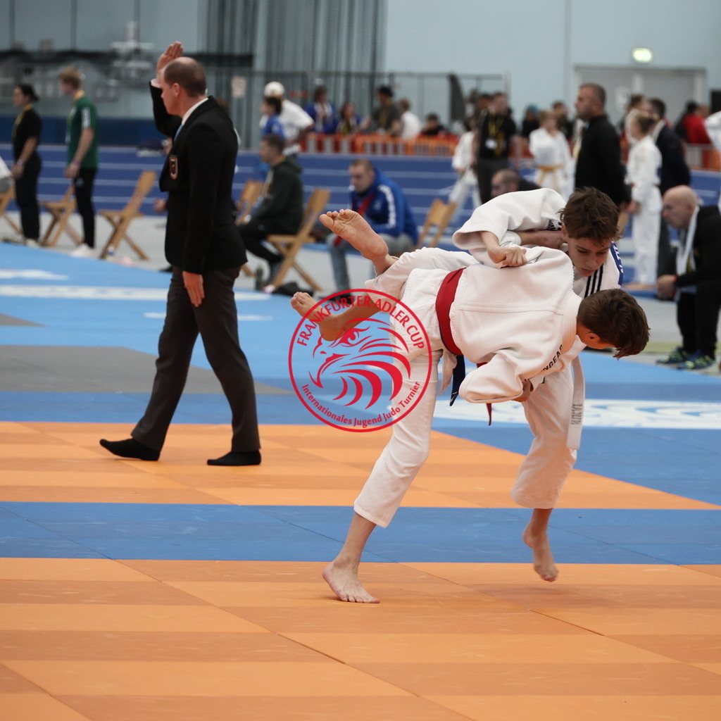 IMG_7355 | Fotos vom Adler Cup - Pictures from Adler Cup

Hier findet Ihr alle Eindrücke und großen Momente der Adler Cup Wochenenden. Here you will find all impressions and great moments of the Adler Cup weekends. - Realisiert mit Pictrs.com