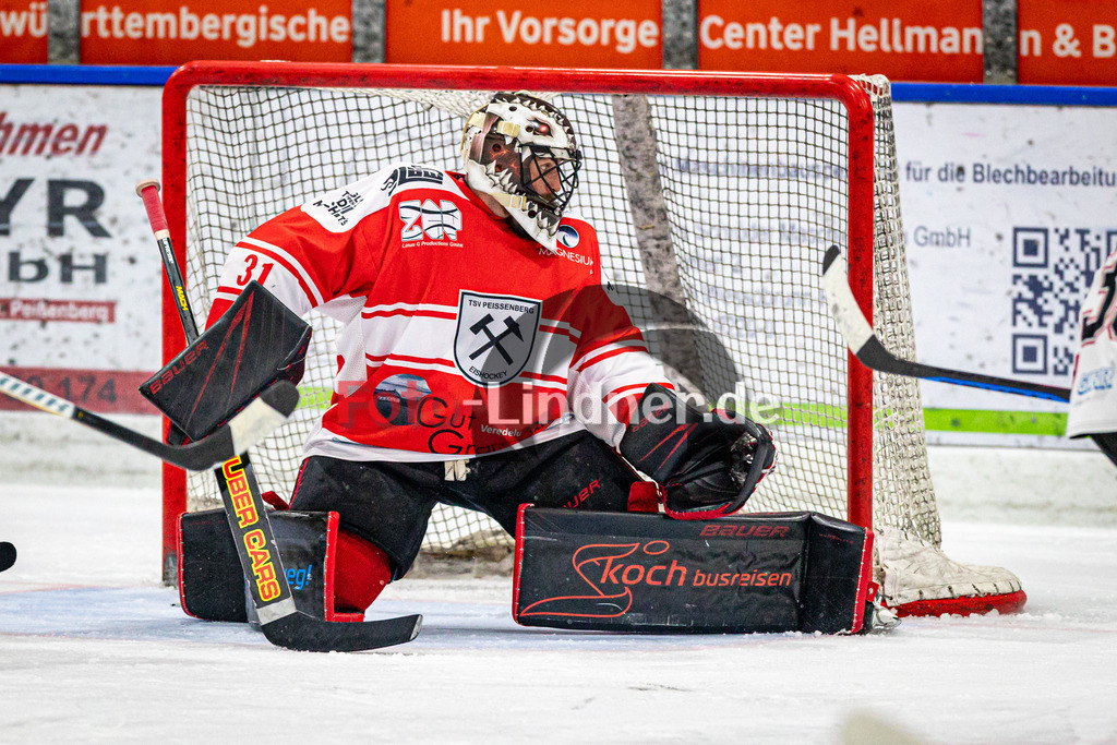 Spiel 3 Finale TSV Peißenberg Miners vs EHC Königsbrunn | Eishockey Bayernliga Playoffs 2023/2024, Spiel 3 Finale TSV Peißenberg Miners vs EHC Königsbrunn, 20240328,
Korbinian SERTL (Miners Goali 31) in Aktion,
2024-03-28 in Peißenberg (Eisstadion)
31 Korbinian SERTL (Miners Goali 31)
Copyright: WolfgangxLindner foto-lindner.de