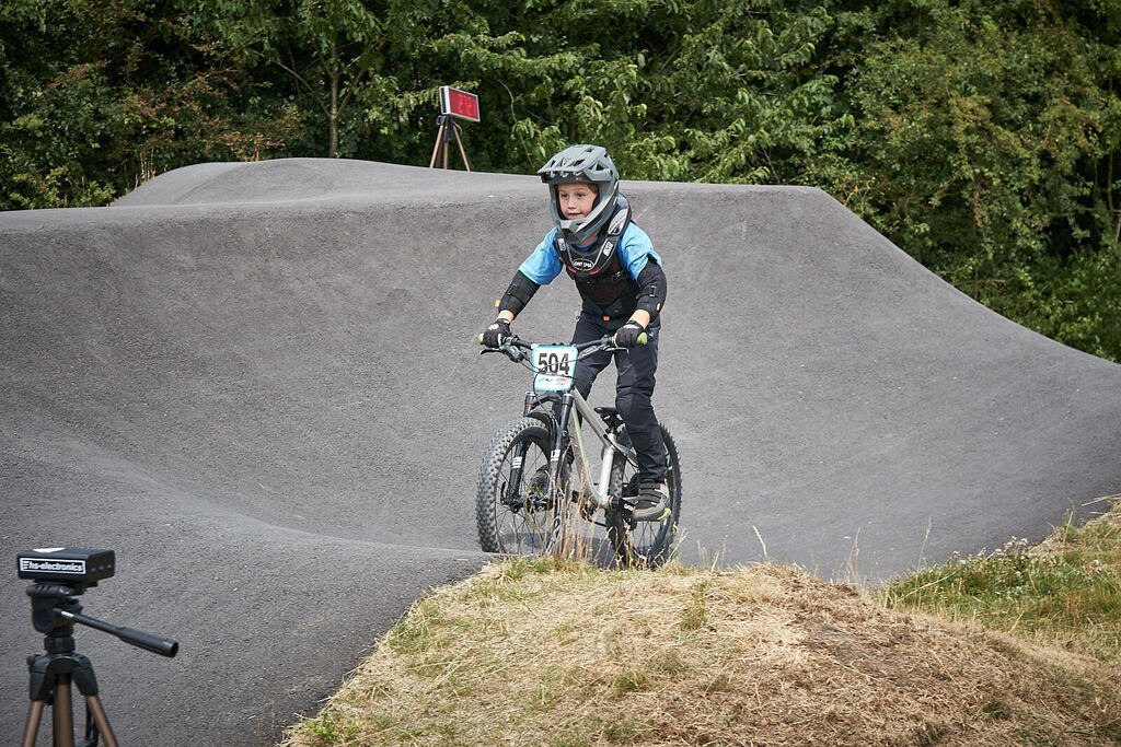 202506251-06 PM25 76@sebastiankopp | German Pumptrack Series - Realisiert mit Pictrs.com