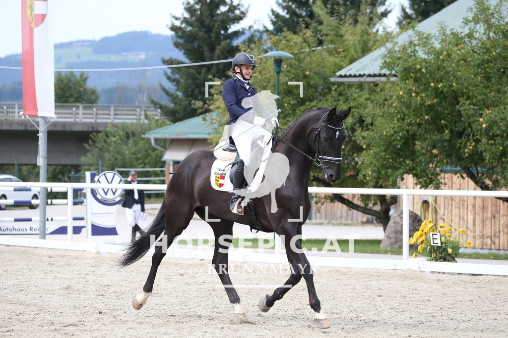 DL2Q3812 | Willkommen bei Brunnmayr - Design & Fotografie – Ihrem Spezialisten für Reitturniere und Pferdeveranstaltungen in Oberösterreich, Salzburg und Bayern! Seit über 17 Jahren sind wir leidenschaftlich dabei.