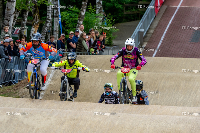 BayBMX2026-05828 | Fotogalerie von Thomas Dettweiler mit Eventbildern und lizenzfreien Fotos. Perfekt als Wandbild, für Büro, Website oder private Nutzung. - Realisiert mit Pictrs.com