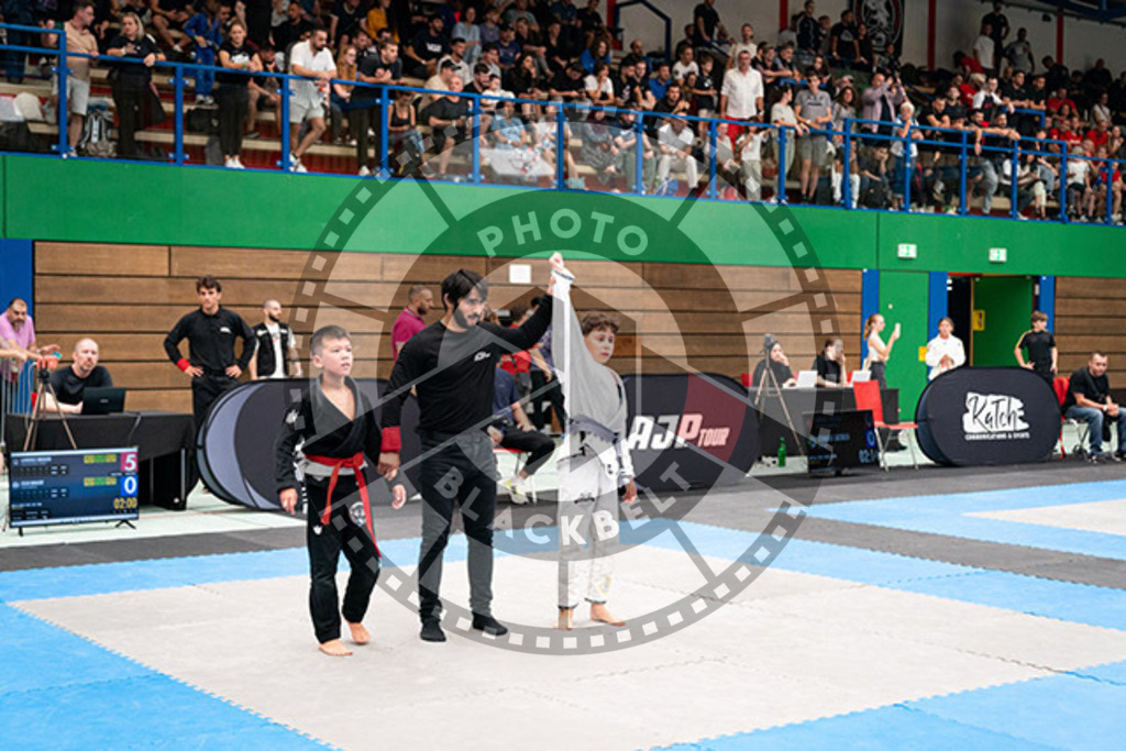 20230826PBB55308 | Fighters compete during the AJP INTLPRO BJJ and grappling competition in Hamburg, Germany, on August 26 2023.