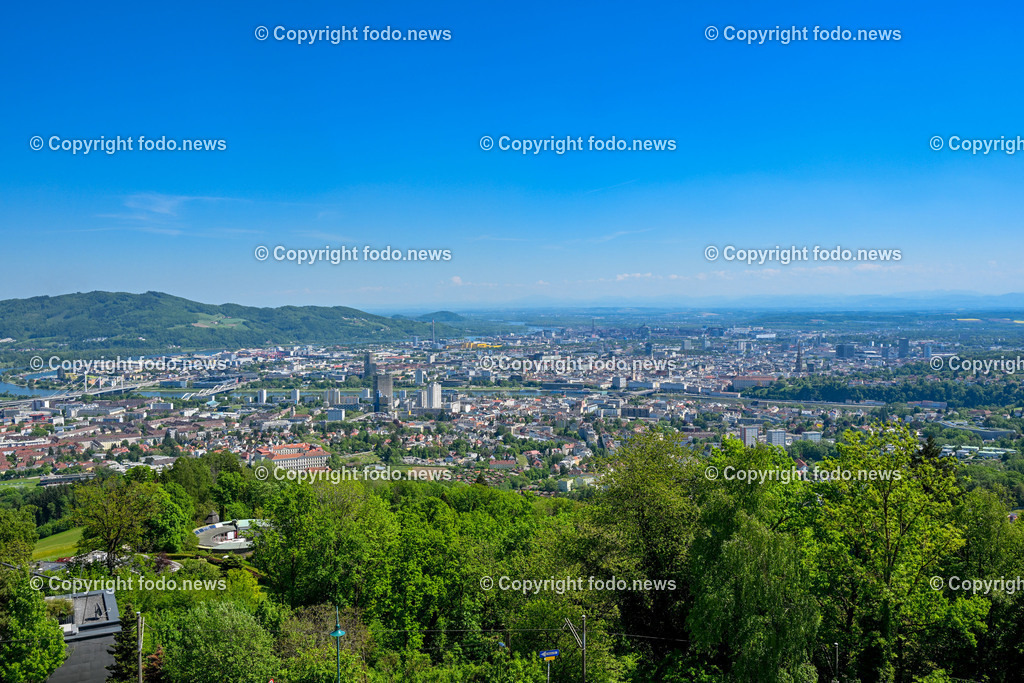 Linz_ Stadt Linz_ 02.05.2025-12 | 02.05.2025, LINZ, AUT, A380, im Bild Themenbild, Stadtansichten, Linz, Innenstadt, Zentrum, Donau, Bruecken, Gebaeude, Uebersicht, Tourismus, Panorama, Aussicht, Symbolbild, Feature