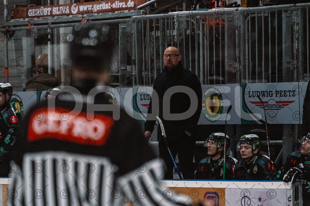 Alligators_vs_Passau_26_12_2025-049 | Höchstadt Alligators Fotogalerie: Eishockey-Action aus Franken. Professionelle Spielfotos, Portraits & Stadionbilder zum Download. Jetzt entdecken! - Realisiert mit Pictrs.com