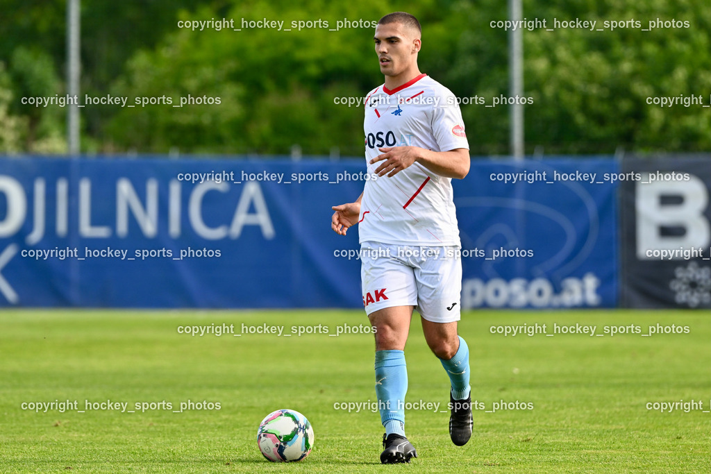 SAK Klagenfurt vs. SVG Bleiburg | #12 Lazar Gacic SVG Bleiburg, SAK Klagenfurt vs. SVG Bleiburg, SAK Klagenfurt vs. SVG Bleiburg am 11.05.2024 in Klagenfurt (Sportpark Welzenegg), Austria, (Photo by Bernd Stefan)