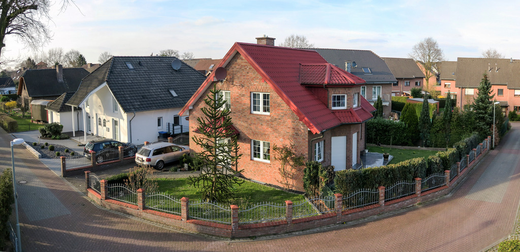 Panorama1s | Foto, Video, Fotografie, Videografie, Fotobox, DJ, Discjockey, Musik, Musikbox, Veranstaltung, Photobooth, Amazon, Ebay, Buchtipp, Bestseller, Autor, Verlag, Buch, Wesel, Hamminkeln, NRW, Dinslaken, Rees, Drohne, Hochzeit, Party, Fotobox, Wesel, Fotograf