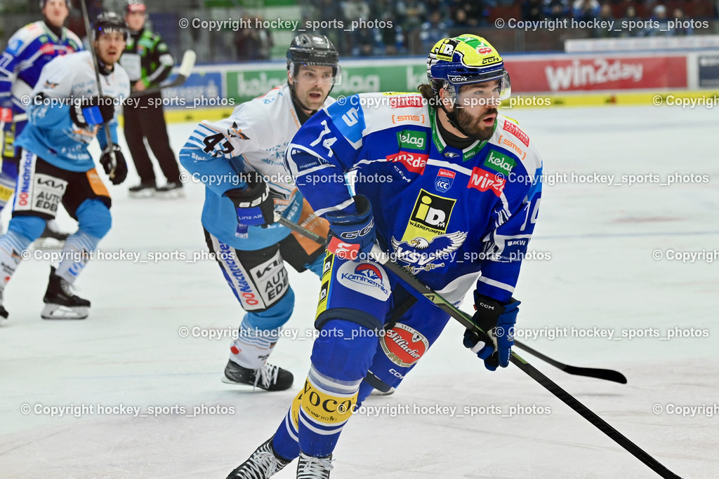 EC IDM WÄRMEPUMPEN VSV vs. Steinbach Black Wings Linz | #74 Joel Teasdale EVC VSV, #47 Logan Roe  Black Wings Linz, EC IDM WÄRMEPUMPEN VSV vs. Steinbach Black Wings Linz, EC IDM WÄRMEPUMPEN VSV vs. Steinbach Black Wings Linz am 04.03.2026 in Villach (Stadthalle Villach), Austria, (Photo by Bernd Stefan)
