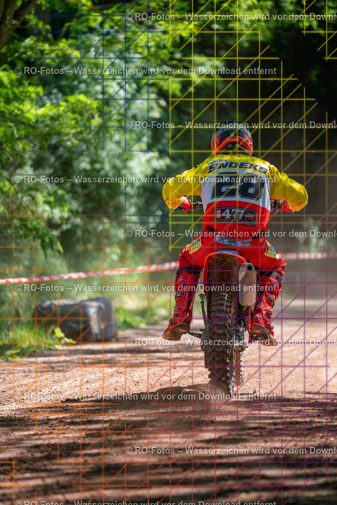 Wolfshausen 2 Lauf -1118 | Sportfotografie von RO-Fotos: Motorsport, Motocross, Enduro, Laufveranstaltungen und Triathlon. Professionelle Fotos von Sportlern und Events. - Realisiert mit Pictrs.com