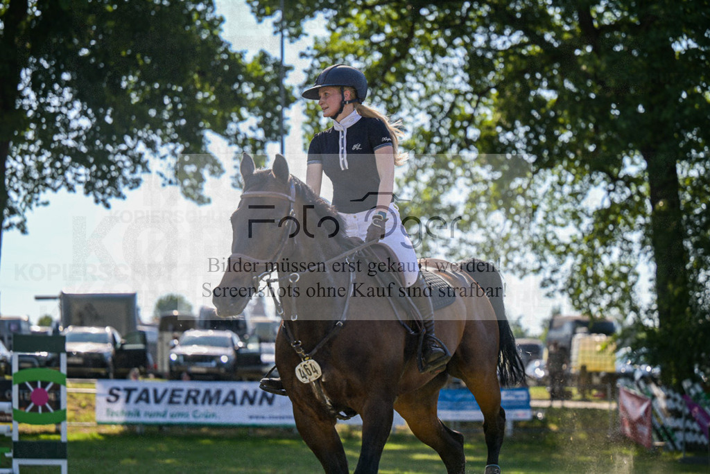 Reitturnier Voxtrup | Entdecke hochwertige Reitturnierfotos von Foto Oger. Professionell, emotional und authentisch – jetzt Lieblingsmomente im Shop bestellen.Deutschlandweite Turnierfotografie. - Realisiert mit Pictrs.com