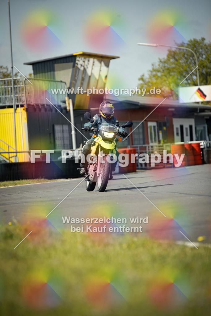 OBK_Mai_Martina_Markus-10764 | Hier findet Ihr Bilder von Touristenfahrten auf der Nürburgring Nordschleife oder von anderen Veranstaltungen die ich besucht habe. Viel Spass beim Durch Schauen 