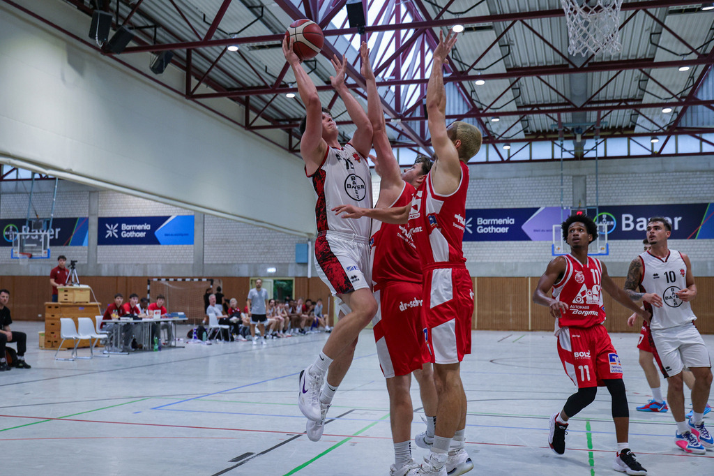 Regio Test BAYER GIANTS vs BSV Münsterland Baskets Wulfen-69 | Fotos von Basketballspielen aus dem Raum NRW fotografiert von Gero Mueller-Laschet und Daniel Schaefer - Realisiert mit Pictrs.com